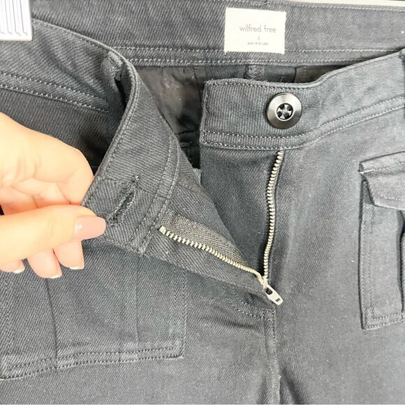 Wilfred Free Aritzia Vienne Pant Low Rise Flare Leg Jeans woman’s size 6 black - Picture 4 of 9